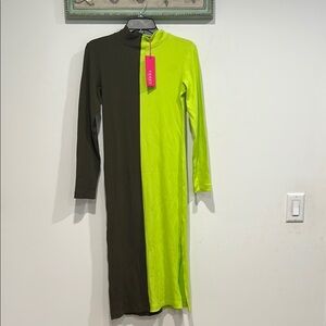 Terez rib knit mock neck long sleeve Two-Tone Green / acid lime midi Dress small